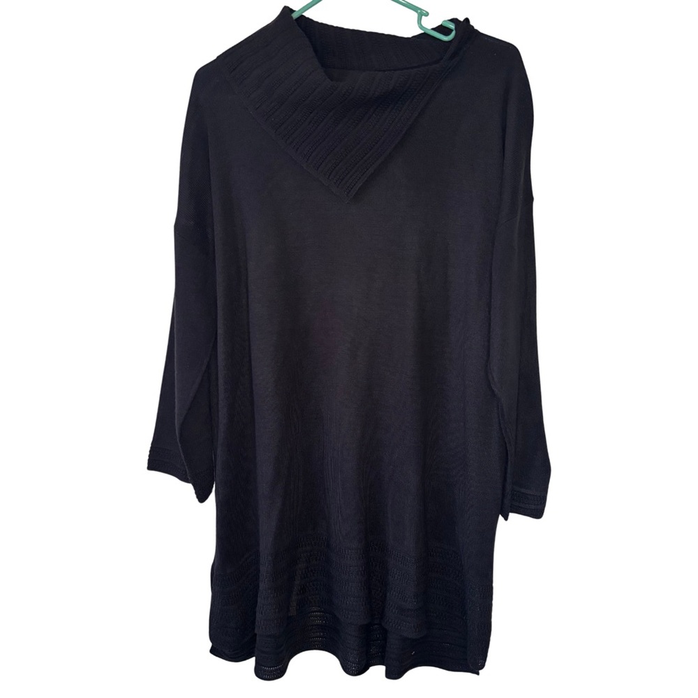 3/$20 C. Est 1946 Elegant Black Long Sleeve Knit Tunic